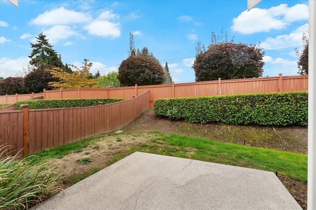 6304 Sheffield Lane E, Fife, WA 98424