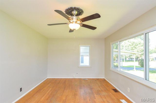 2 Manas Drive, Belleville, IL 62226