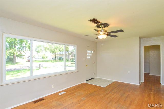2 Manas Drive, Belleville, IL 62226