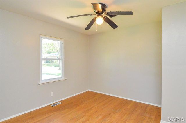 2 Manas Drive, Belleville, IL 62226