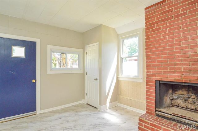 2 Manas Drive, Belleville, IL 62226