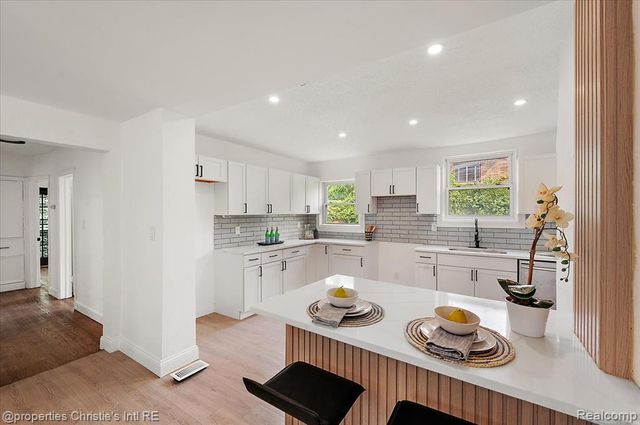 17155 Wisconsin Street, Detroit, MI 48221