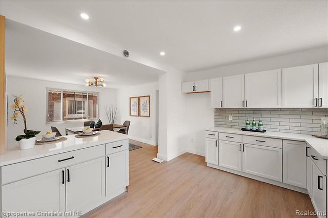 17155 Wisconsin Street, Detroit, MI 48221