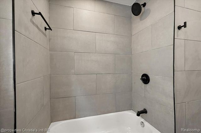 17155 Wisconsin Street, Detroit, MI 48221