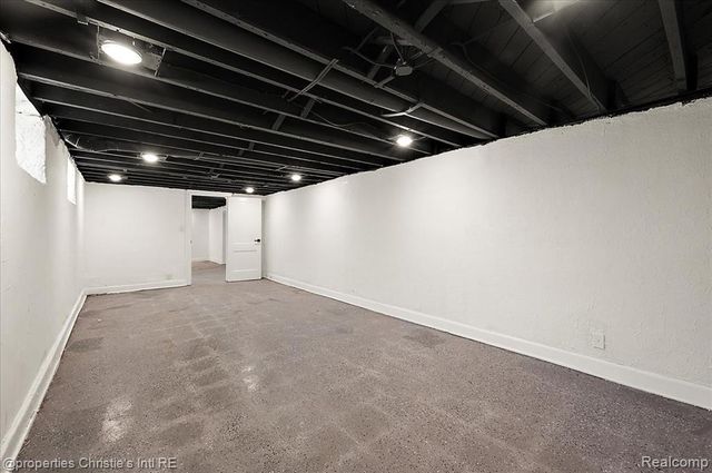 17155 Wisconsin Street, Detroit, MI 48221