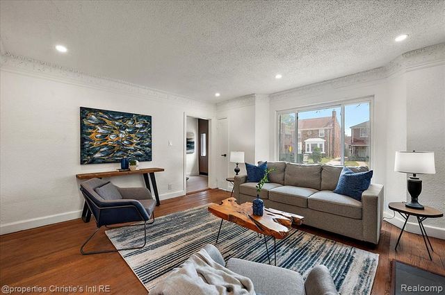 17155 Wisconsin Street, Detroit, MI 48221