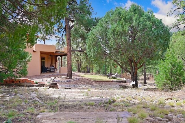 23 La Cueva Creek Road B, Glorieta, NM 87535
