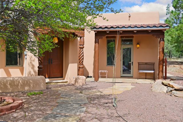 23 La Cueva Creek Road B, Glorieta, NM 87535