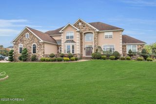 186 Jumping Brook Drive, Toms River, NJ 08755