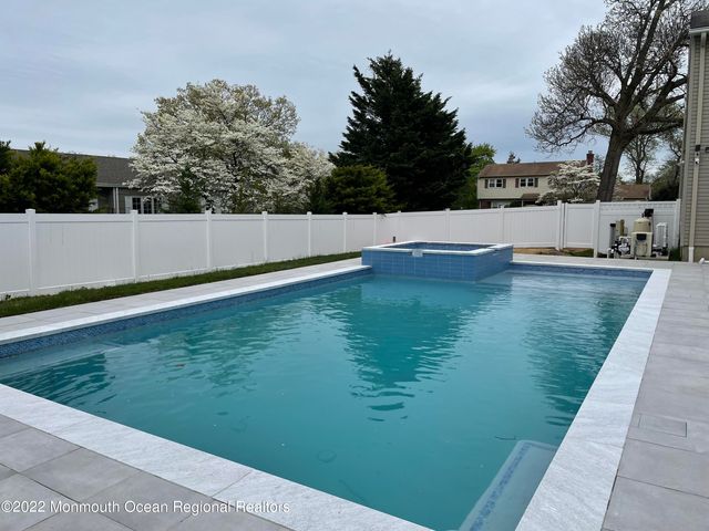 46 Heath Avenue, Oakhurst, NJ 07755