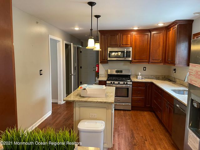 46 Heath Avenue, Oakhurst, NJ 07755
