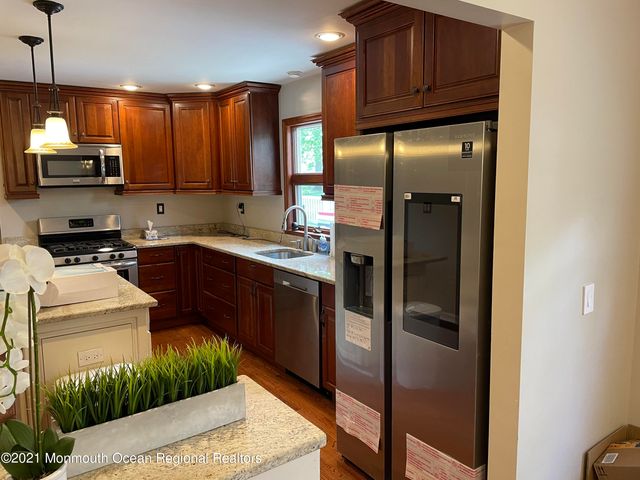 46 Heath Avenue, Oakhurst, NJ 07755