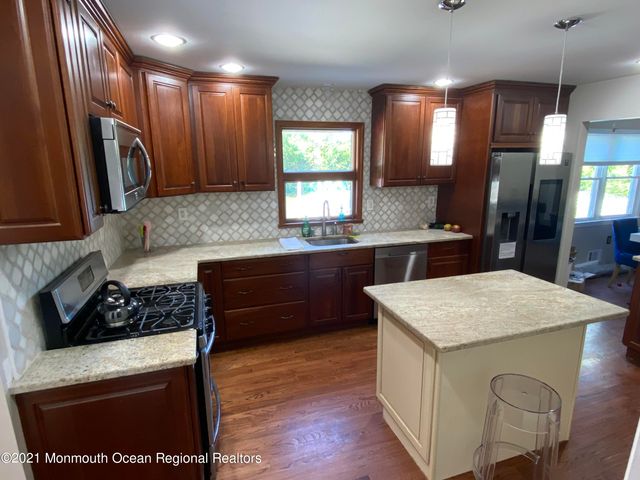 46 Heath Avenue, Oakhurst, NJ 07755