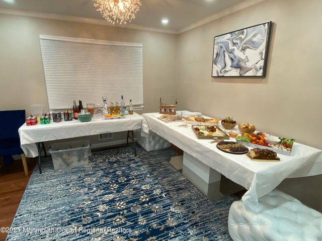 46 Heath Avenue, Oakhurst, NJ 07755