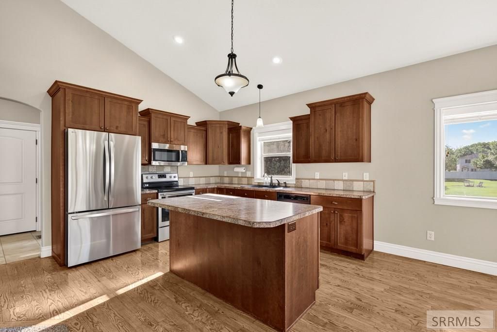 Image 5 of property listing at 1045 Arctic Willow Drive, Rexburg, ID 83440