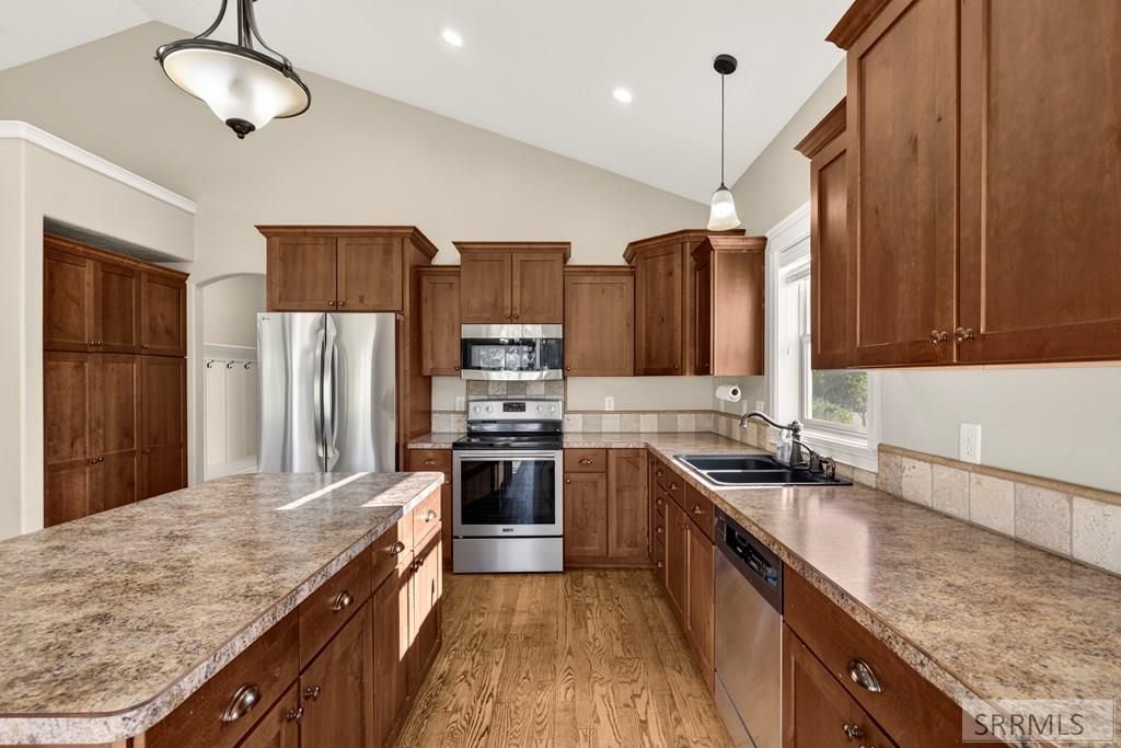 Image 7 of property listing at 1045 Arctic Willow Drive, Rexburg, ID 83440