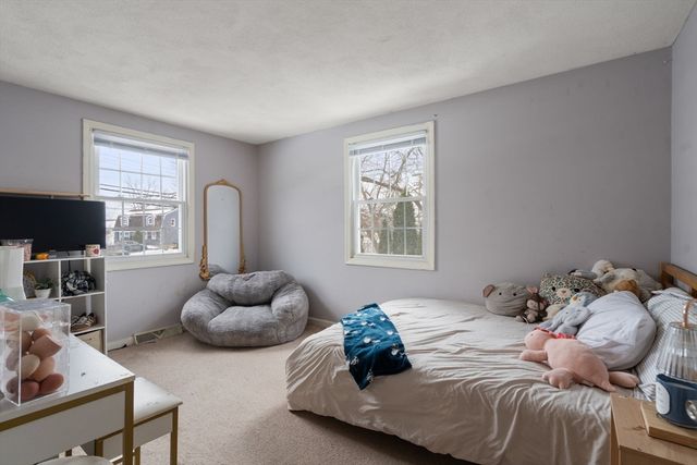 44 Pearl St, Woburn, MA 01801