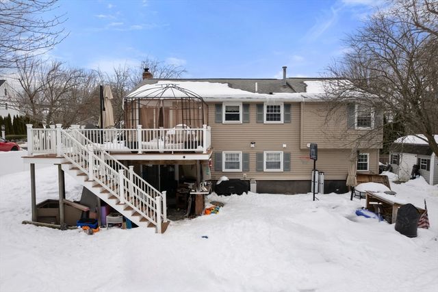 44 Pearl St, Woburn, MA 01801