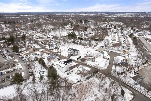 44 Pearl St, Woburn, MA 01801