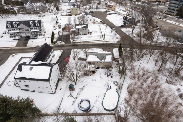 44 Pearl St, Woburn, MA 01801