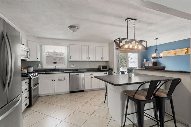 44 Pearl St, Woburn, MA 01801