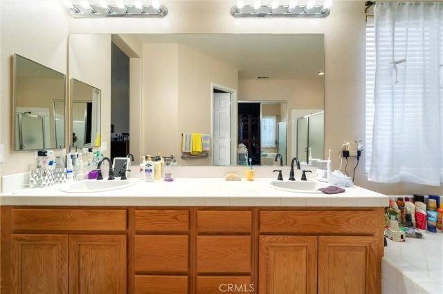 29325 Sparkling Drive, Menifee, CA 92584