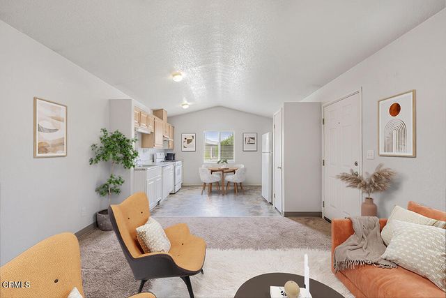 48 Via Lisboa 48, Camarillo, CA 93012