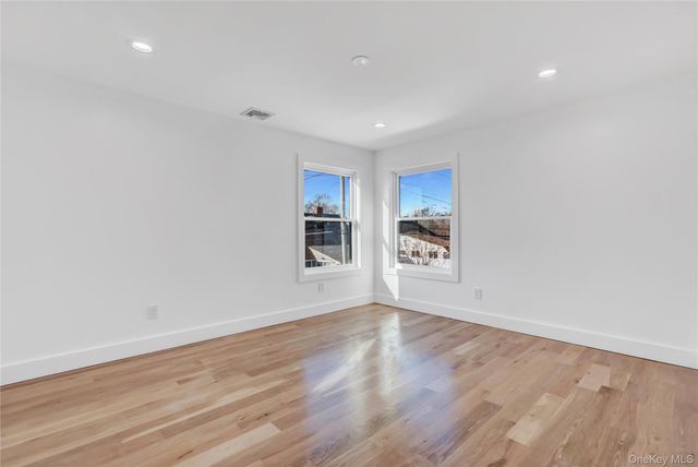 12 Dahlia Lane, Wantagh, NY 11793