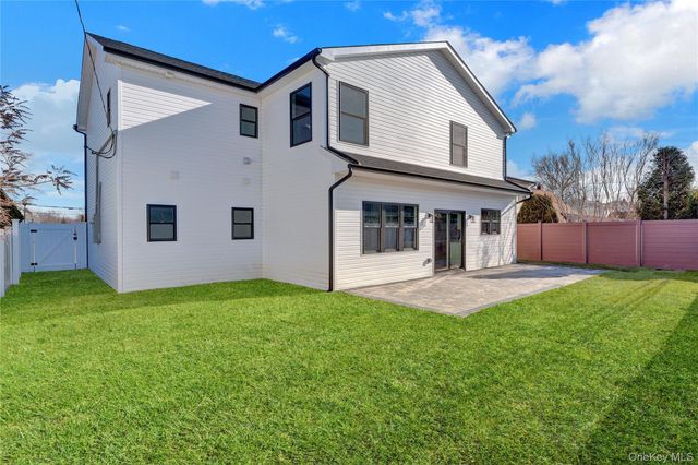 12 Dahlia Lane, Wantagh, NY 11793