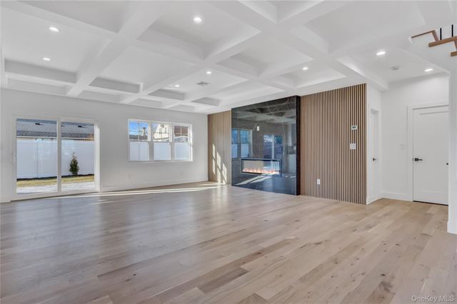 12 Dahlia Lane, Wantagh, NY 11793