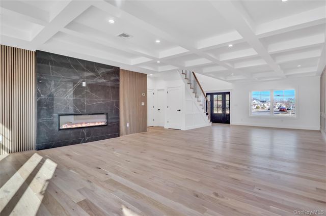 12 Dahlia Lane, Wantagh, NY 11793