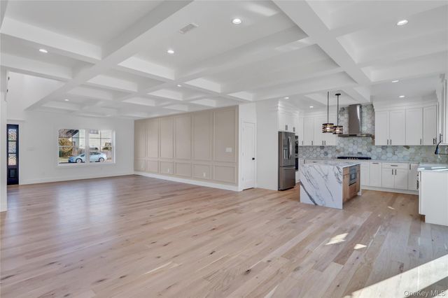 12 Dahlia Lane, Wantagh, NY 11793