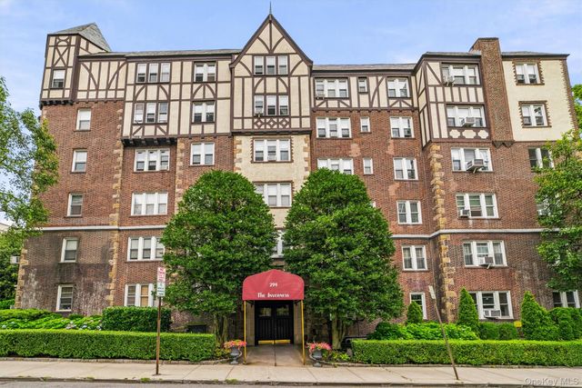 294 Bronxville Road 1F, Bronxville, NY 10708