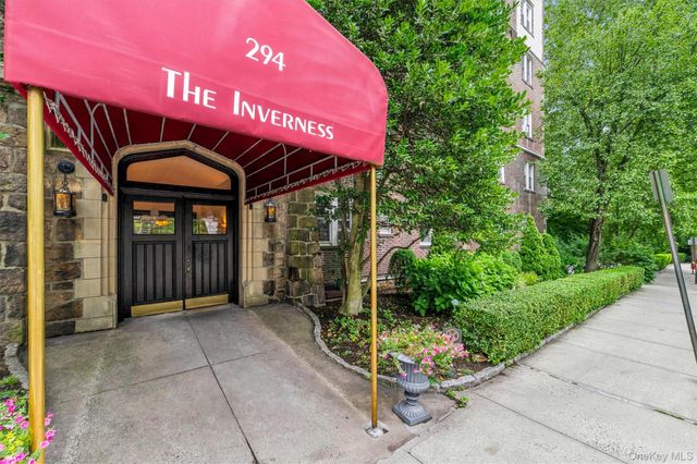 294 Bronxville Road 1F, Bronxville, NY 10708