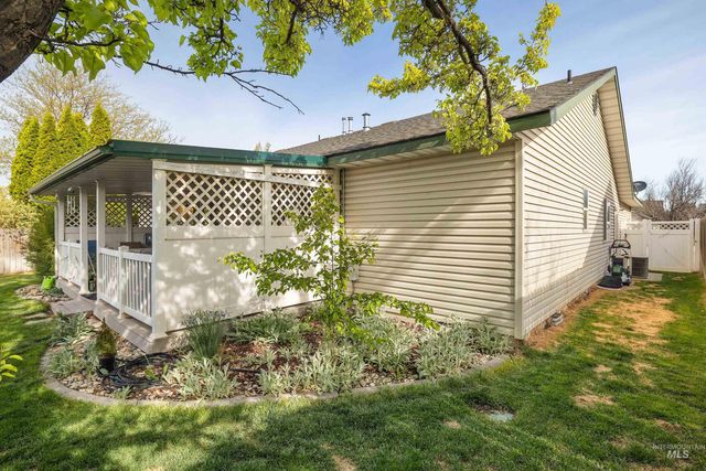 2548 Ironwood Ave, Twin Falls, ID 83301