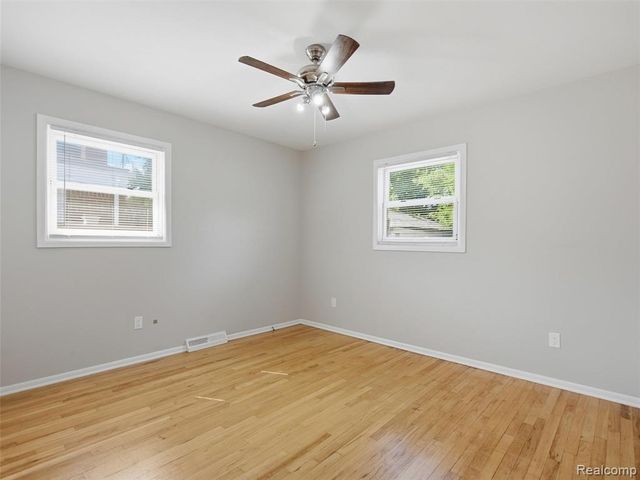 8919 Louise Street, Livonia, MI 48150