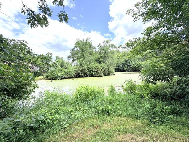 9739 269th AVENUE, Trevor, WI 53179
