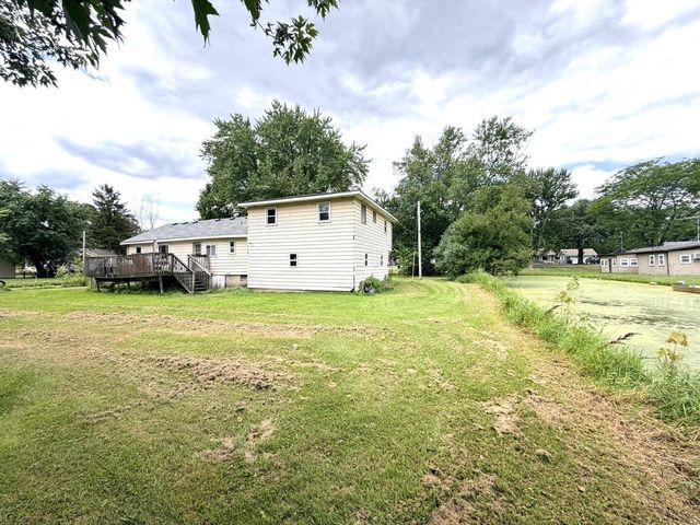 9739 269th AVENUE, Trevor, WI 53179