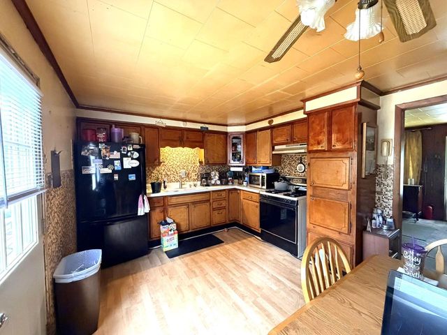 9739 269th AVENUE, Trevor, WI 53179