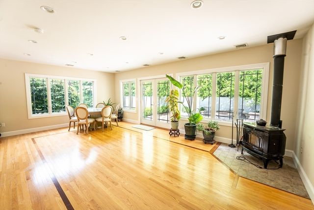 5 Albemarle Rd, Norwood, MA 02062
