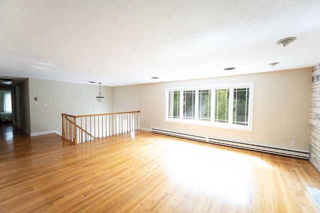 5 Albemarle Rd, Norwood, MA 02062