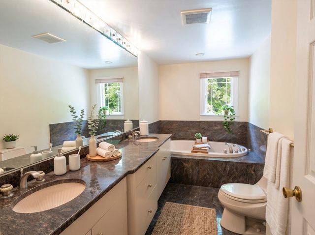 5 Albemarle Rd, Norwood, MA 02062