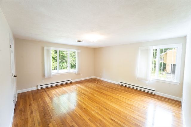 5 Albemarle Rd, Norwood, MA 02062