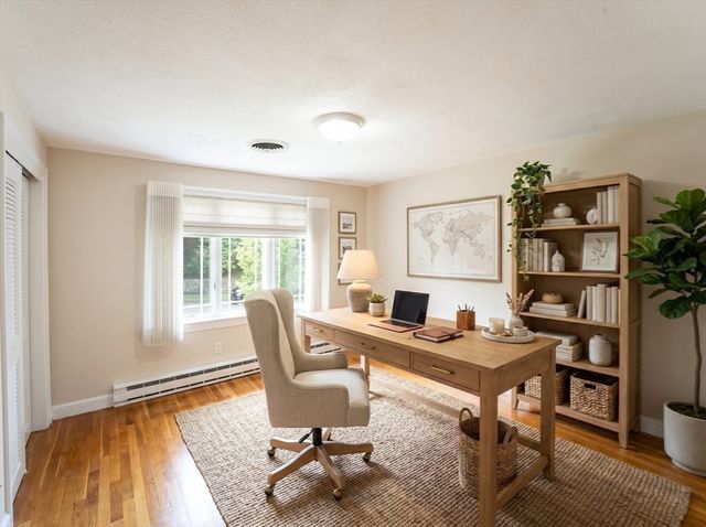 5 Albemarle Rd, Norwood, MA 02062