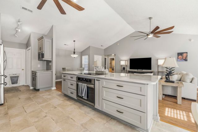 189 Palladium Dr., Surfside Beach, SC 29575