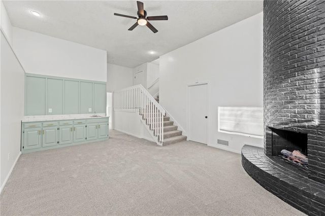 12521 W 85th Terrace, Lenexa, KS 66215