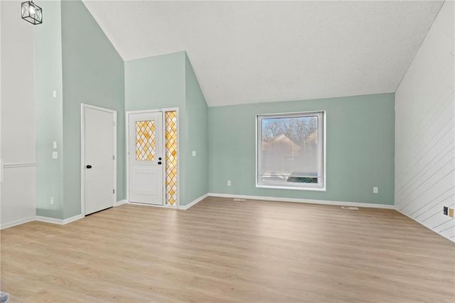 12521 W 85th Terrace, Lenexa, KS 66215