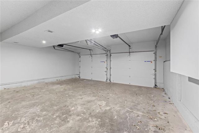 12521 W 85th Terrace, Lenexa, KS 66215