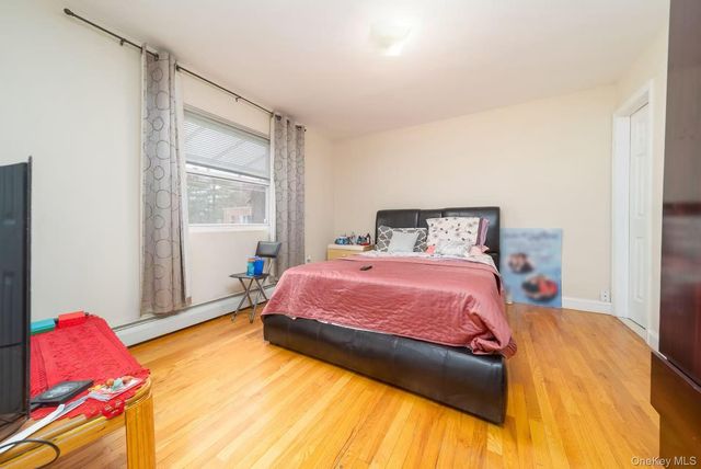 1423 116th Street, College Point, NY 11356