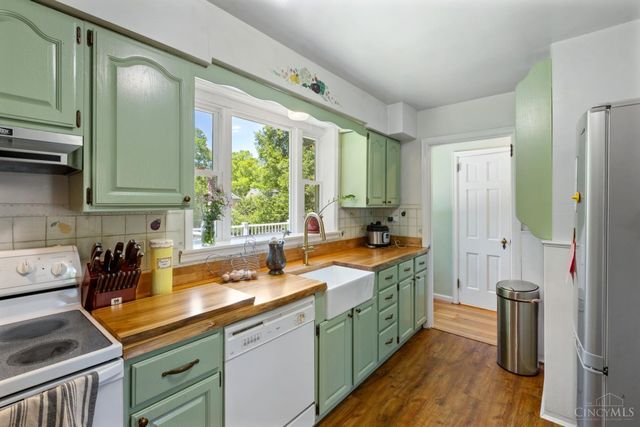 1679 Brachman Avenue, Cincinnati, OH 45230